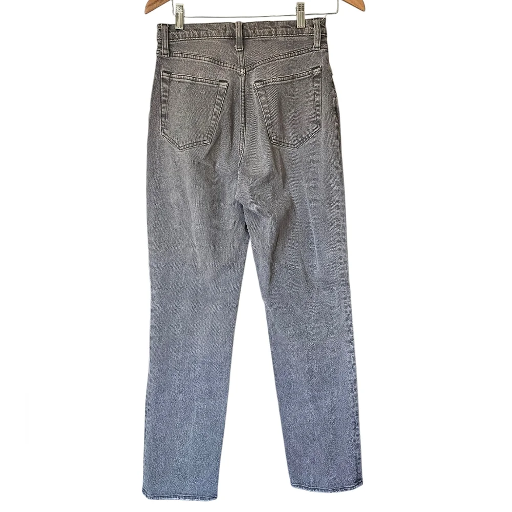 Abercrombie & Fitch Curve Love 90s Straight Ultra High Rise Jeans, Gray, 27/4 - Picture 7 of 10